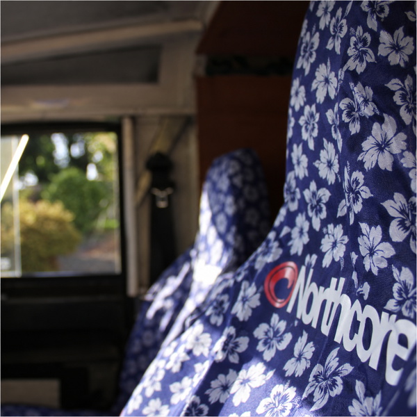 2026 Northcore Car Seat Cover NOCO05D - Hibiscus